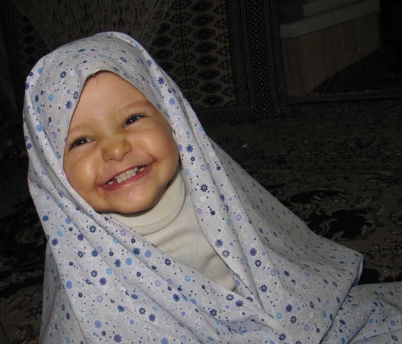 دختر بچه چادر حجاب