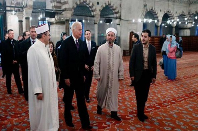 حکم ورود غیر مسلمان به مسجد