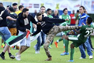 حمله حامیان غزه به بازیکنان اسرائیلی