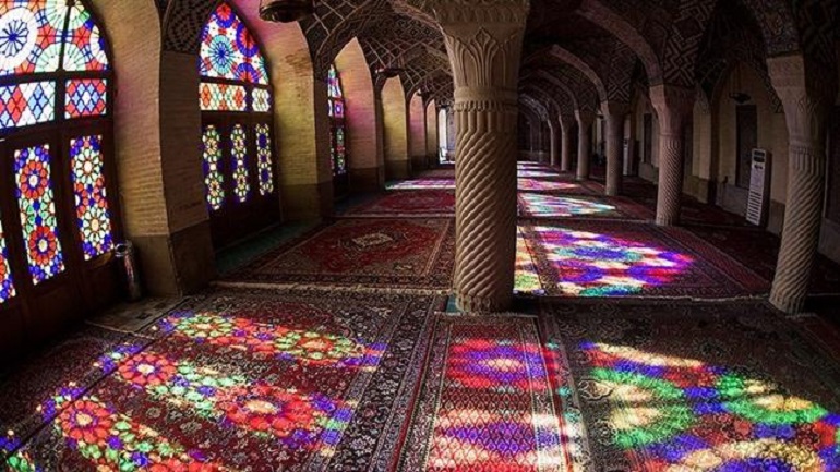نمایی از مسجد سنتی