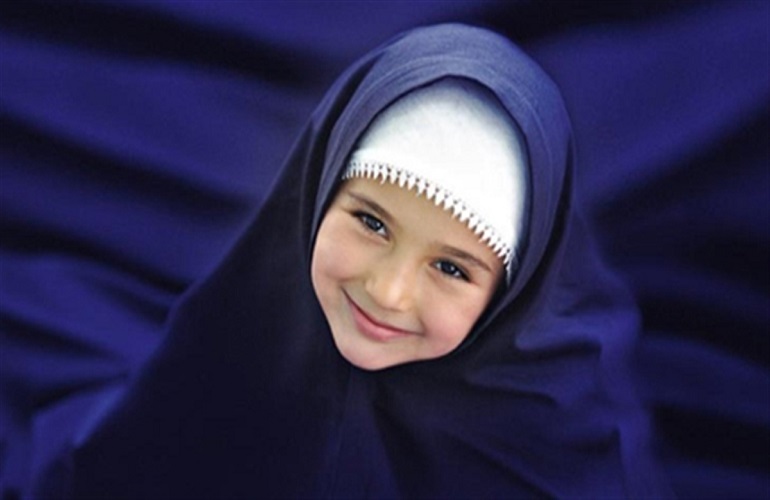 از چه سنی باید دختران را به حجاب عادت داد