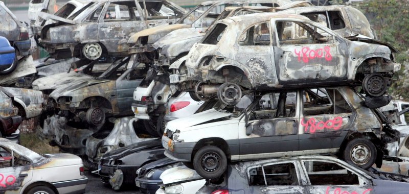 آتش زدن خودروها در فرانسه,اعتراضات فرانسه برای چیست