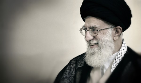 Os ditos do aiatolá Khamenei líder da República Islâmica do Irã 