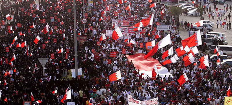 گازهای سمی ناشناخته جان تظاهرکنندگان بحرینی را گرفت