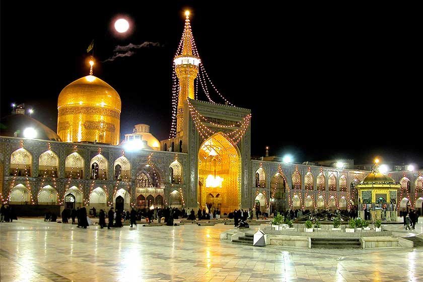 La visite d'un savant sunnit de la tombe de l'Imam Reza