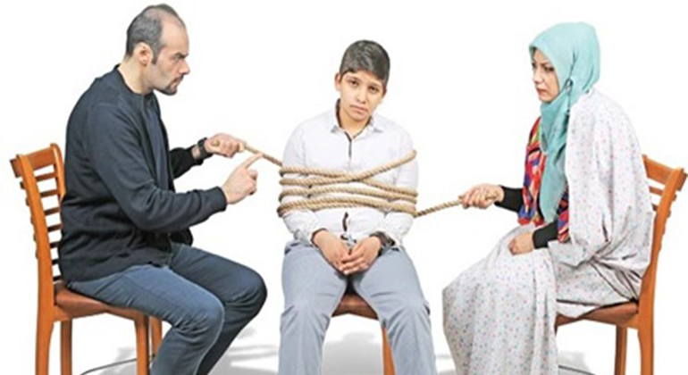 پدر و مادرم من را درک نمی کنند نوجوان