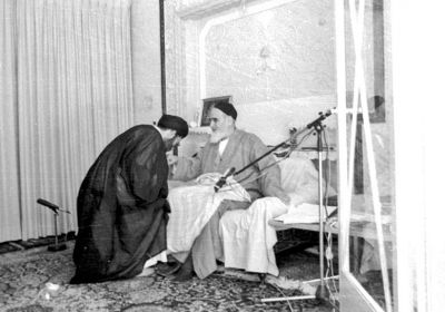 توصیف رهبری در کلام امام خمینی(ره) امام خامنهای