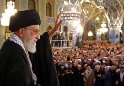 حضور و سخنرانی رهبر انقلاب در اجتماع زائران و مجاوران حرم رضوی حضور و سخنرانی رهبر انقلاب در اجتماع زائران و مجاوران حرم رضوی