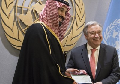 بنسلمان یک چک 930 میلیون دلاری به دبیرکل سازمان ملل بخشید! آل سعود
