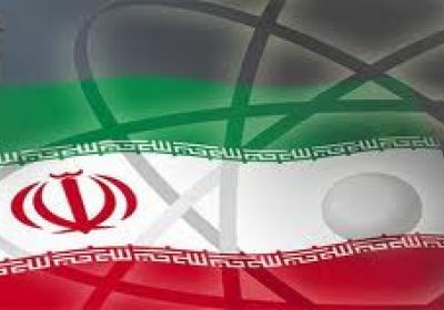 پرچم جمهوری اسلامی رشد و شکوفایی در عین تحریم