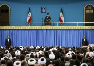 همه همت دشمنان متوجه ریشهکن کردن درخت تناور انقلاب است حضرت آیتالله خامنهای