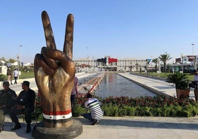 حامیان داعش در صف شرکت در نمایشگاه دمشق! سوریه