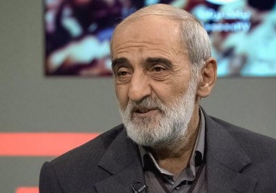 مشکل از آنجا آغاز شد که تابلوی «شیطان بزرگ» را به «کدخدا» تبدیل کردند! کدخدا
