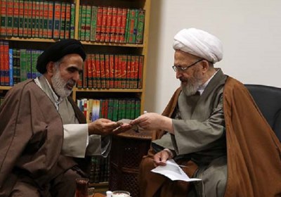 آیت الله سبحانی برای کمک به سیلزدهها خانهاش را فروخت. آیت الله سبحانی