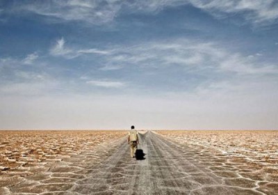 به دنبال آرامش چرا هرچه میروم نمیرسم