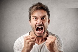 ویدیو | تصمیم‌گیری در حال عصبانیت چه عوارضی دارد؟